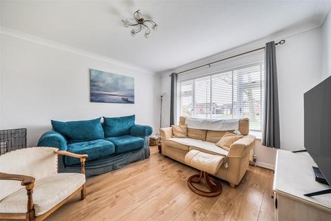 3 bedroom terraced house for sale, Pembroke Way, Bognor Regis