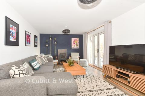 4 bedroom detached house for sale, Verbena Close, Haywards Heath RH16