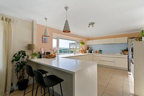 4 bedroom detached house for sale, Naccolt, Brook, Ashford, Kent, TN25