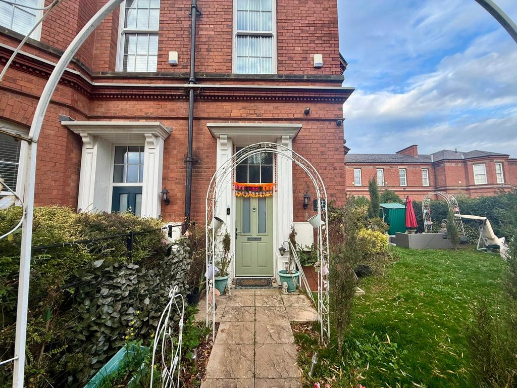 Double Bedroom to Rent – Elmdon Drive