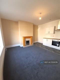 3 bedroom terraced house to rent, Cross Lane, Huddersfield, HD4