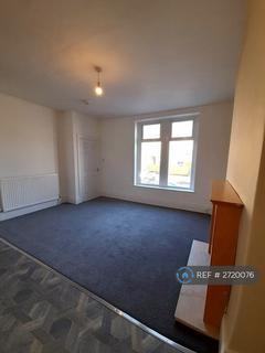 3 bedroom terraced house to rent, Cross Lane, Huddersfield, HD4