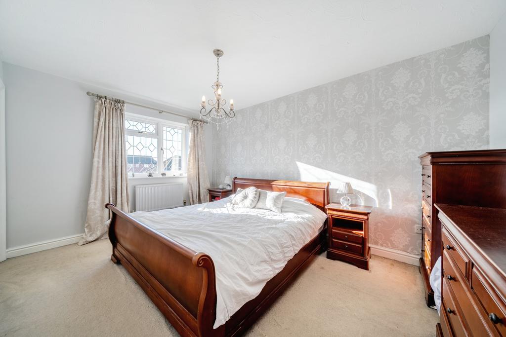 1385232-19-692f096179d9a