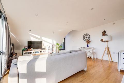 undefined, Castle Boulevard, Nottingham NG7