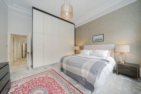 3 bedroom flat to rent, Stanhope Gardens, London SW7