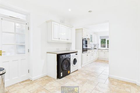 3 bedroom bungalow for sale, Ingrave Road, Brentwood, Essex, CM13