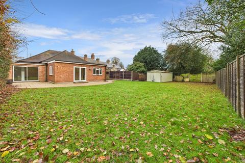 3 bedroom bungalow for sale, Ingrave Road, Brentwood, Essex, CM13