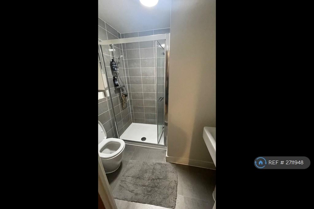 Ensuite Bathroom