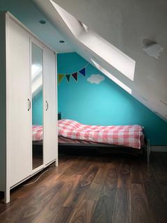 1 bedroom in a house share to rent, Eastern Avenue, Ilford IG2