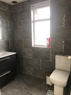 1 bedroom in a house share to rent, Eastern Avenue, Ilford IG2