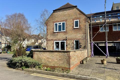 2 bedroom retirement property for sale, Milford Court, Gillingham
