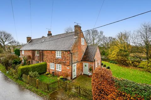 3 bedroom end of terrace house for sale, Church Lane, Kenardington, Ashford, Kent, TN26