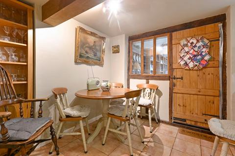 3 bedroom end of terrace house for sale, Church Lane, Kenardington, Ashford, Kent, TN26