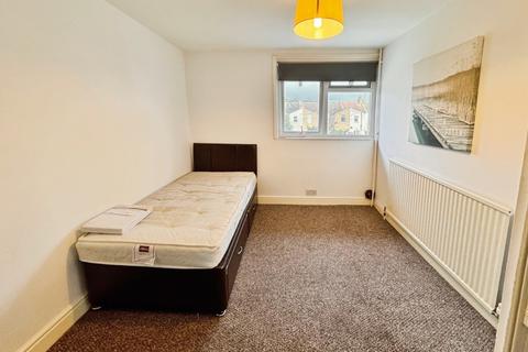 undefined, South Avenue, Southend-On-Sea