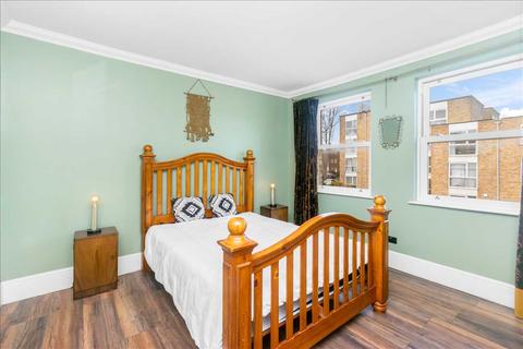 1 bedroom in a house share to rent, Charlotte Road, Wallington