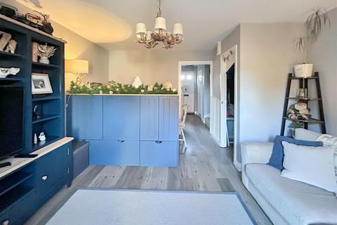 2 bedroom end of terrace house for sale, Chatham Road, Meon Vale