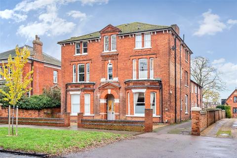 1 bedroom apartment to rent, De Parys Avenue, Bedford, Bedfordshire, MK40