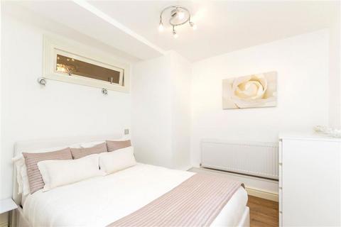 undefined, Cleveland Street, London W1T