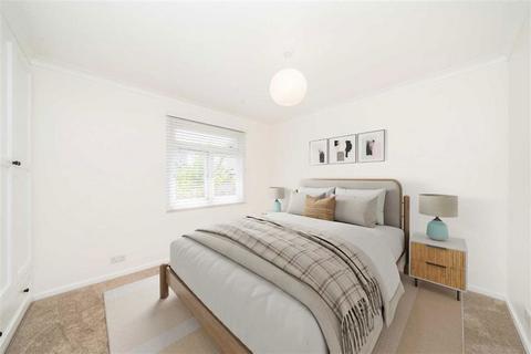 3 bedroom terraced house for sale, Simms Road, London SE1