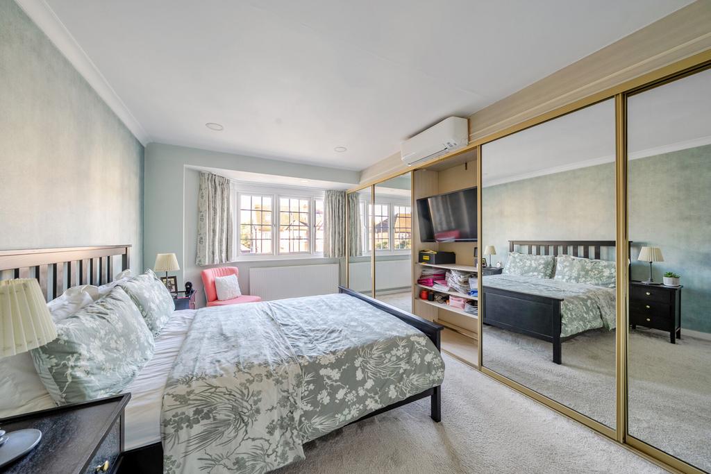 1384020 14 692587...