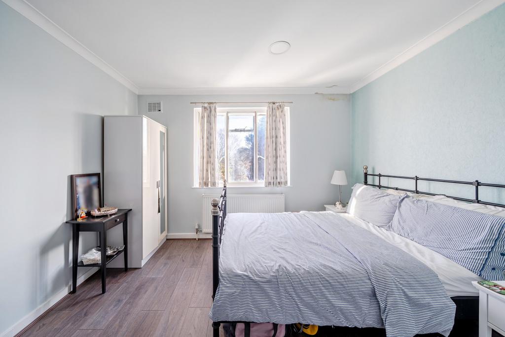 1384020 17 692588...