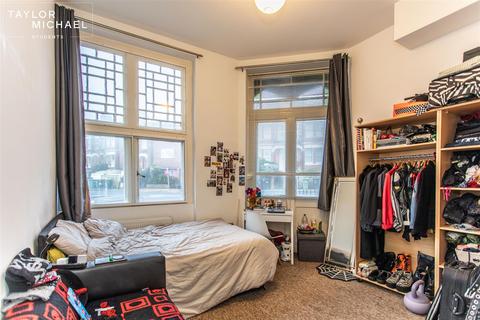 undefined, Elm Grove, Brighton