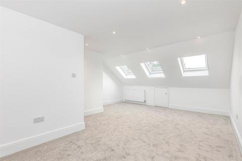 undefined, Latham Road, Twickenham, TW1