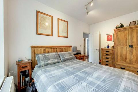 undefined, Kennington Park Road, Oval, London, SE11