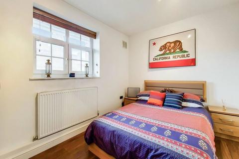 undefined, Kennington Park Road, Oval, London, SE11
