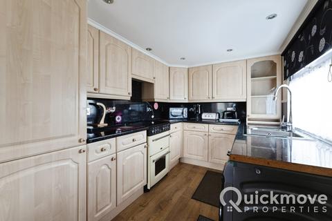 2 bedroom park home for sale, Loughton, Essex, IG10