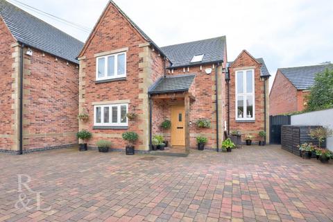 4 bedroom detached house for sale, Mount Road, Castle Gresley, Swadlincote