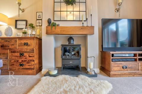 4 bedroom detached house for sale, Mount Road, Castle Gresley, Swadlincote