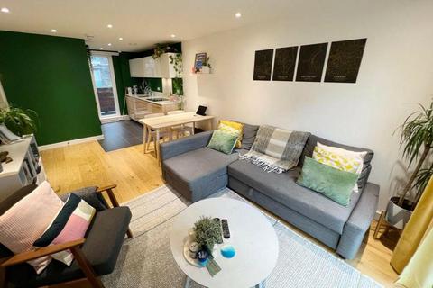 undefined, Devizes Street N1, London