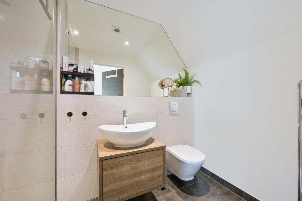 POPPY COURT, FLAT (8).jpg
