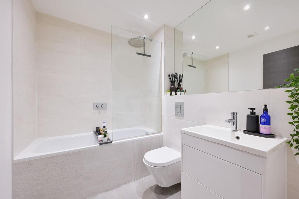 POPPY COURT, FLAT (9).jpg