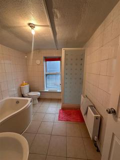 1 bedroom in a house share to rent, Sheldon Road, Lower Edmonton, Enfield