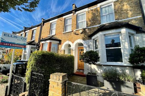 undefined, Highworth Road, London, N11