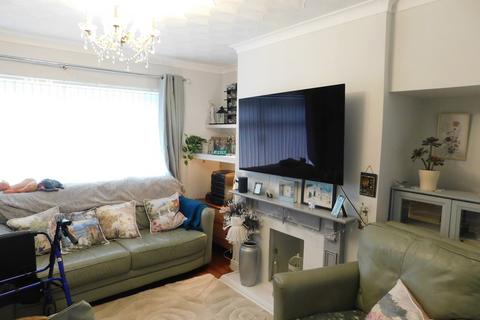 3 bedroom end of terrace house for sale, Pen Y Caeau Court, Pantside Estate, Newbridge