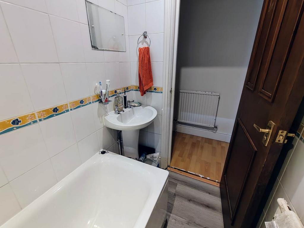 Bathroom (2)