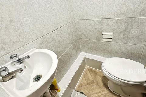 undefined, Cromwell Hill, Luton, Bedfordshire, LU2