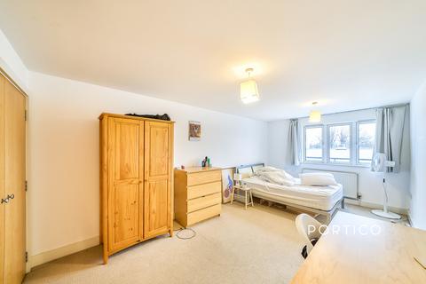 undefined, Stane Grove, London, SW9
