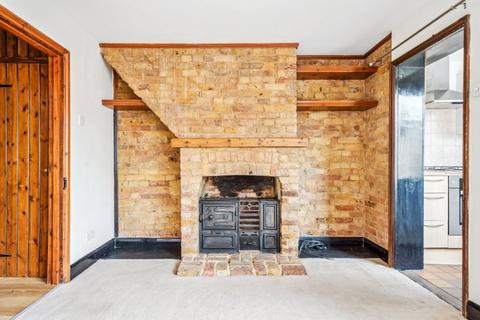 1 bedroom flat to rent, Oxford Road, Gerrards Cross, SL9