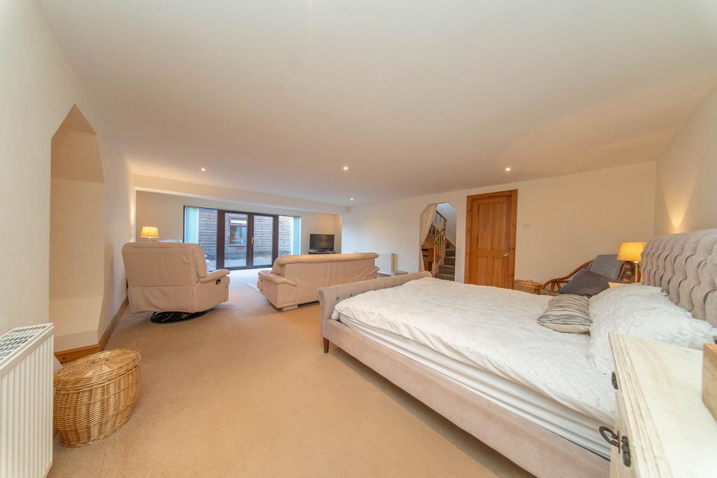 Main Suite