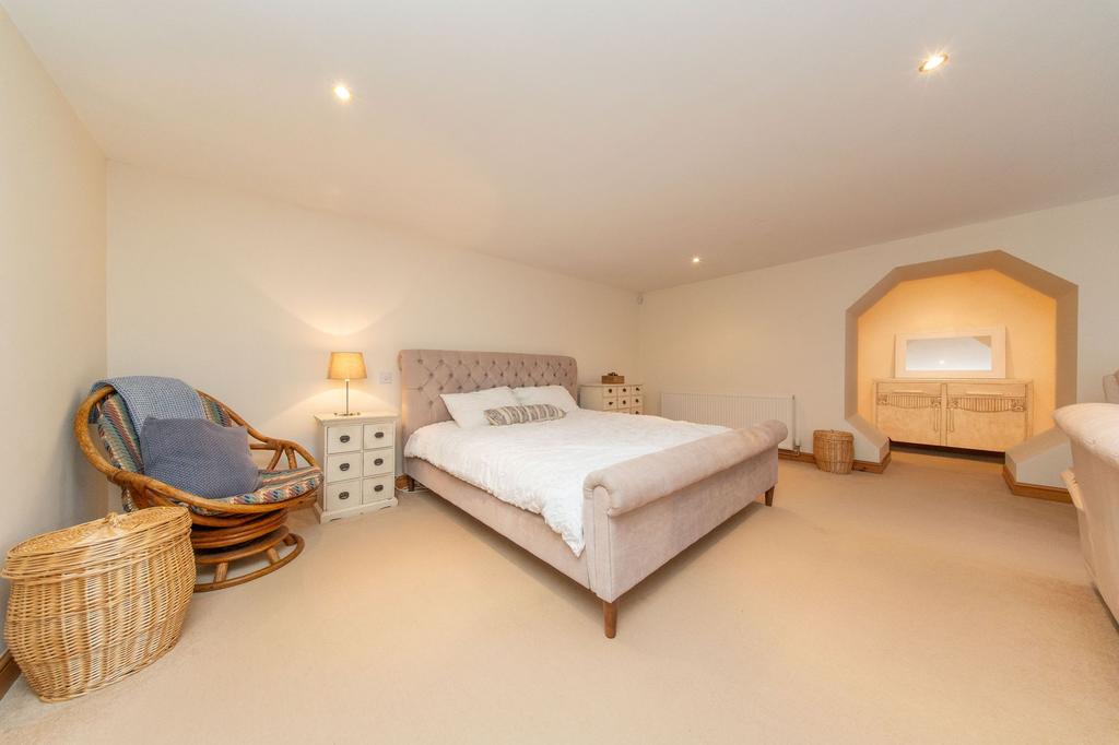 Main Suite
