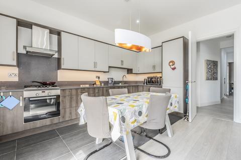 undefined, Warwick Road, London, W5