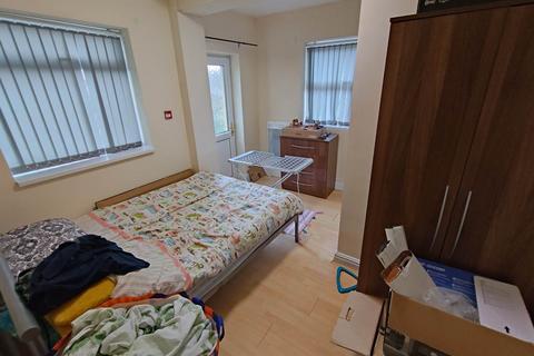 undefined, Cathays Terrace , , Cathays,
