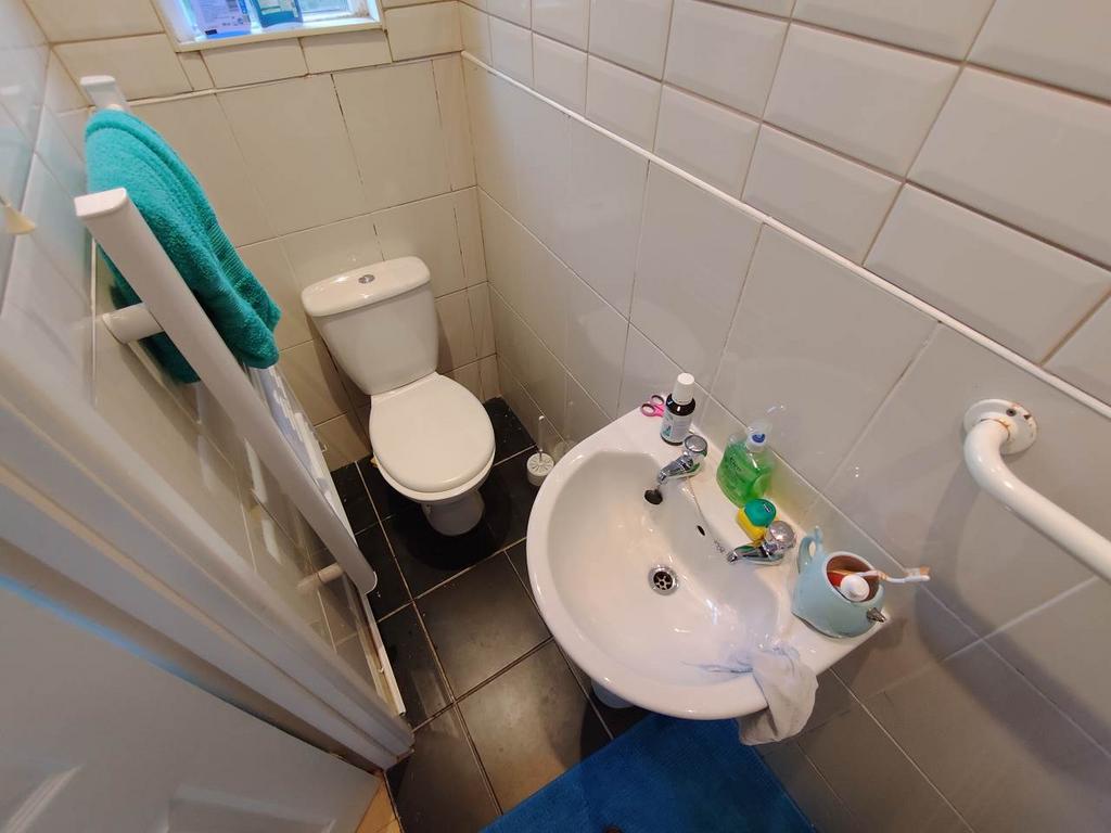 Shower room (1)
