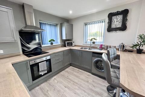 2 bedroom chalet for sale, Yaverland Road, Sandown