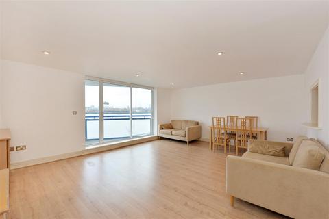 2 bedroom apartment to rent, Nova Building, 3 Newton Place, E14