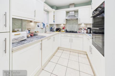 undefined, Maddox Drive, Worth, Crawley